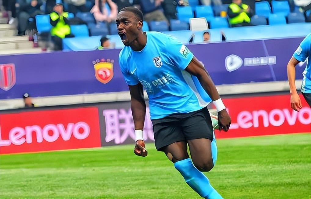 开云体育-成都蓉城外援中卫补强人选推荐，昔日国安主力值得考虑，引发热议