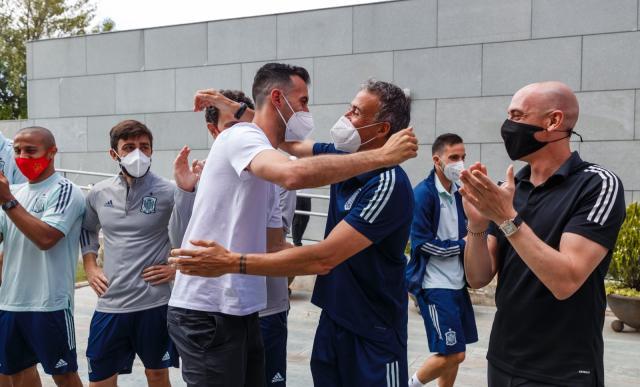 kaiyun网站-布斯克茨康复归队报到 西班牙队全员热烈欢迎